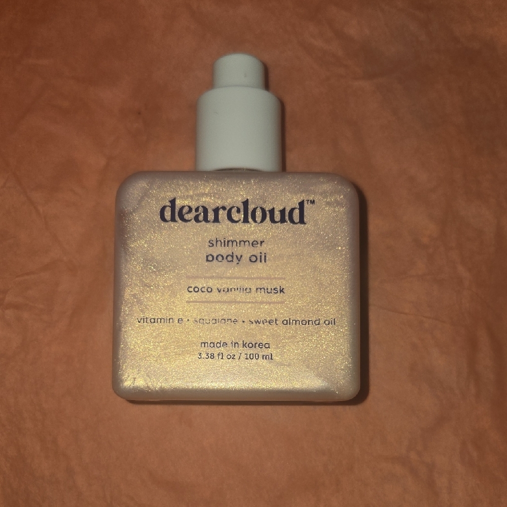 dearcloud Shimmer Body Oil - Coco Vanilla Musk (Pearlescent Ivory)